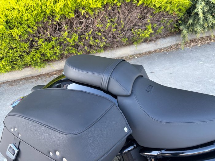 2023 BMW Motorrad R 18 CLASSIC HIGHLINE Black