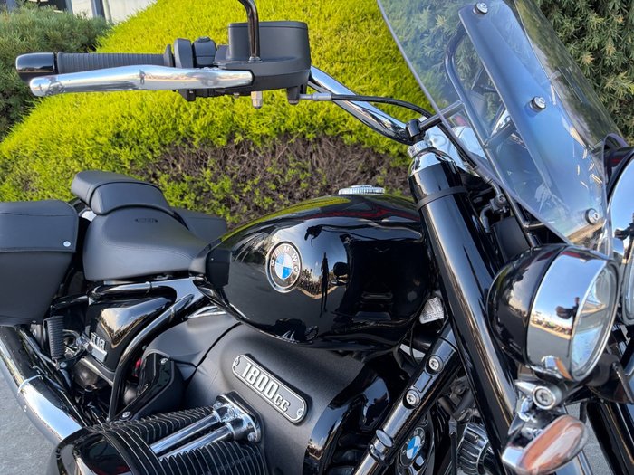 2023 BMW Motorrad R 18 CLASSIC HIGHLINE Black