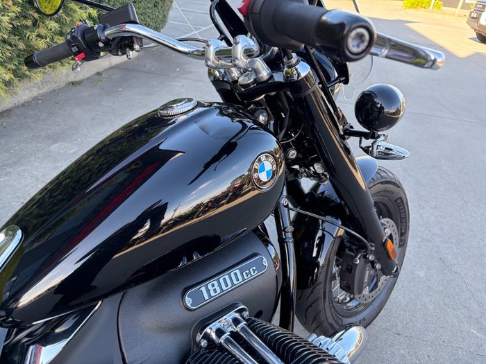 2023 BMW Motorrad R 18 CLASSIC HIGHLINE Black