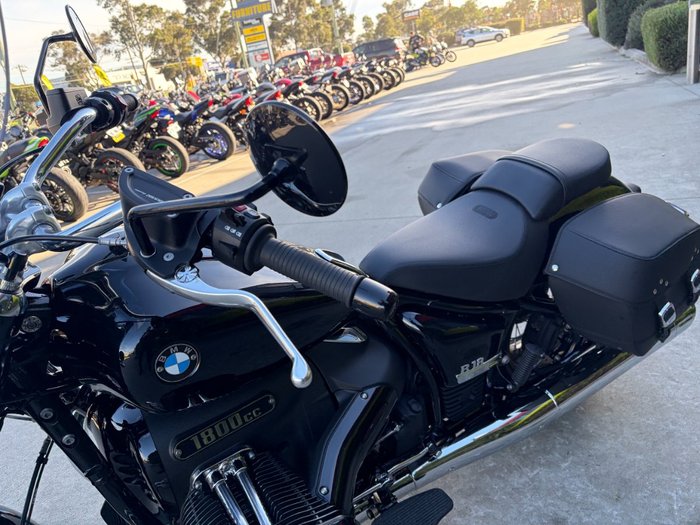 2023 BMW Motorrad R 18 CLASSIC HIGHLINE Black