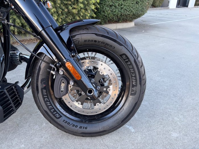 2023 BMW Motorrad R 18 CLASSIC HIGHLINE Black