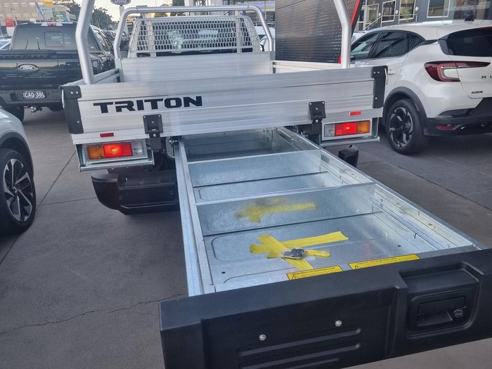 2026 Mitsubishi Triton GLX