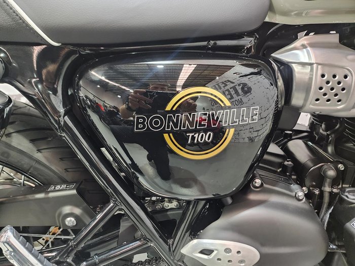 2026 Triumph Bonneville T100 (900cc) Bonneville Grey