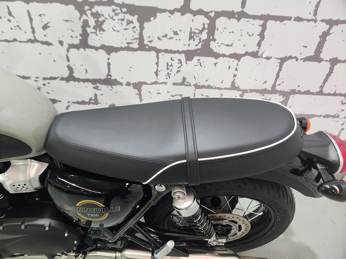2026 Triumph Bonneville T100 (900cc) Bonneville Grey
