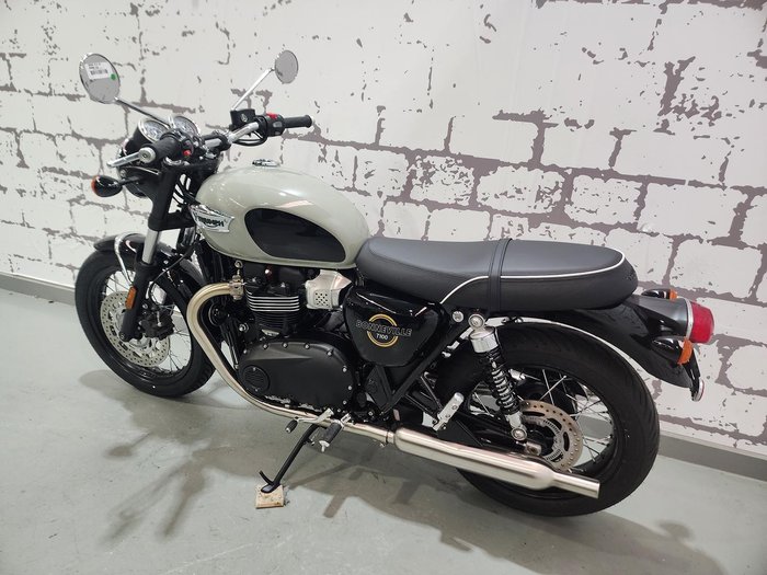 2026 Triumph Bonneville T100 (900cc) Bonneville Grey