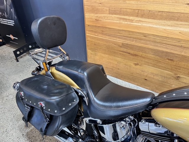 2017 HARLEY-DAVIDSON FLSTC HERITAGE SOFTAIL CLASSIC