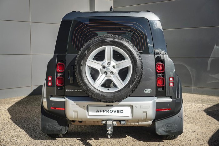 2023 Land Rover Defender 110 D300 SE
