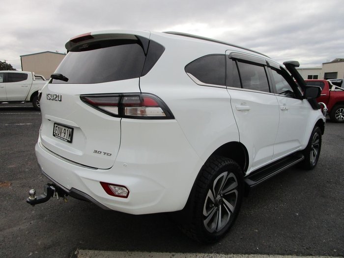 2021 Isuzu MU-X LS-T MY21 4x2