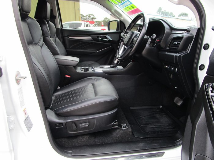 2021 Isuzu MU-X LS-T