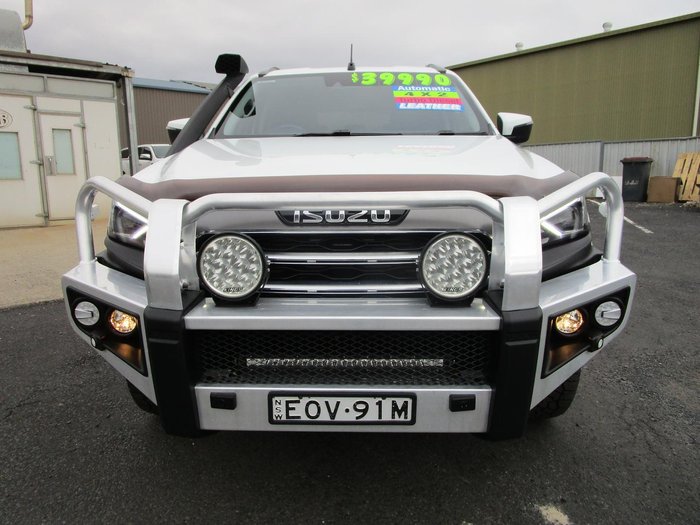 2021 Isuzu MU-X LS-T MY21 4x2