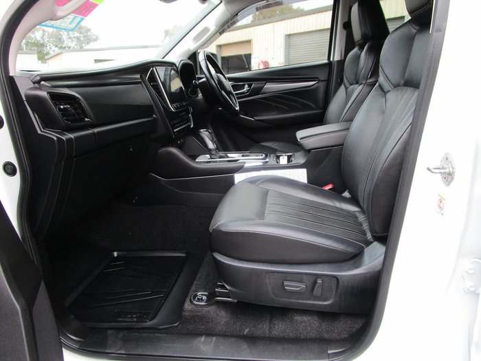 2021 Isuzu MU-X LS-T