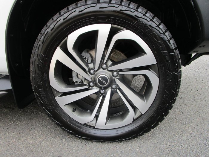 2021 Isuzu MU-X LS-T
