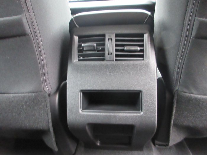 2025 Mitsubishi Outlander ES