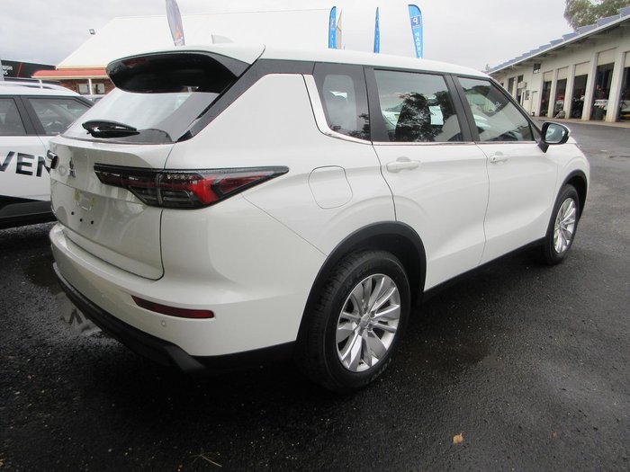 2025 Mitsubishi Outlander ES ZM MY25