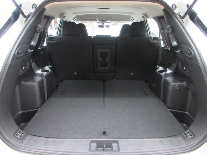 2025 Mitsubishi Outlander ES
