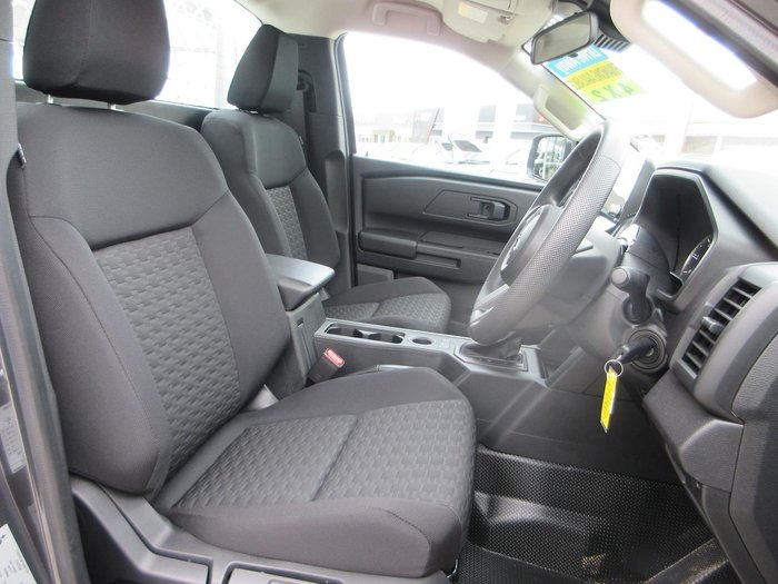 2026 Mitsubishi Triton GLX