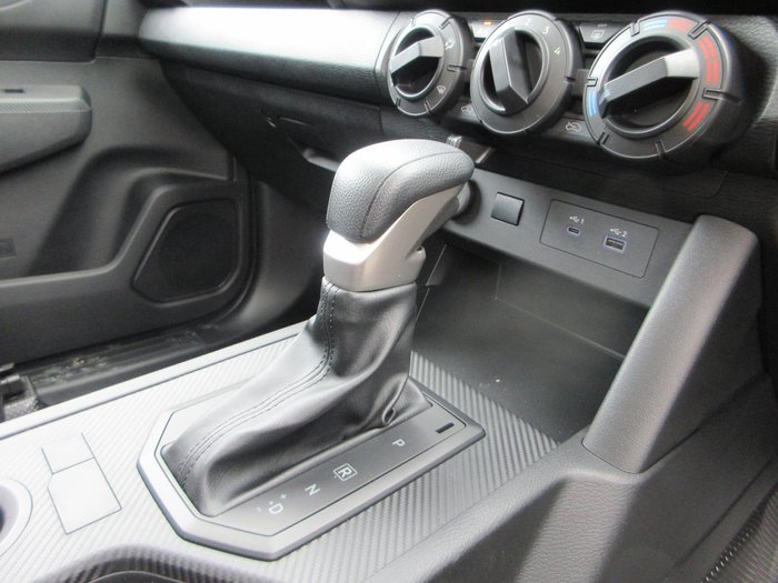 2026 Mitsubishi Triton GLX