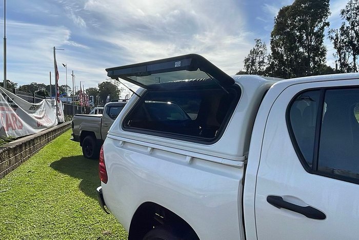 2023 Toyota Hilux Workmate GUN125R 4X4 Dual Range Glacier White