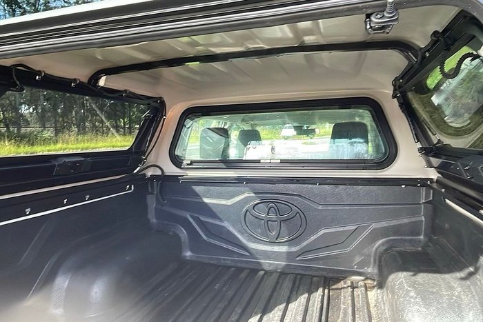 2023 Toyota Hilux Workmate GUN125R 4X4 Dual Range Glacier White