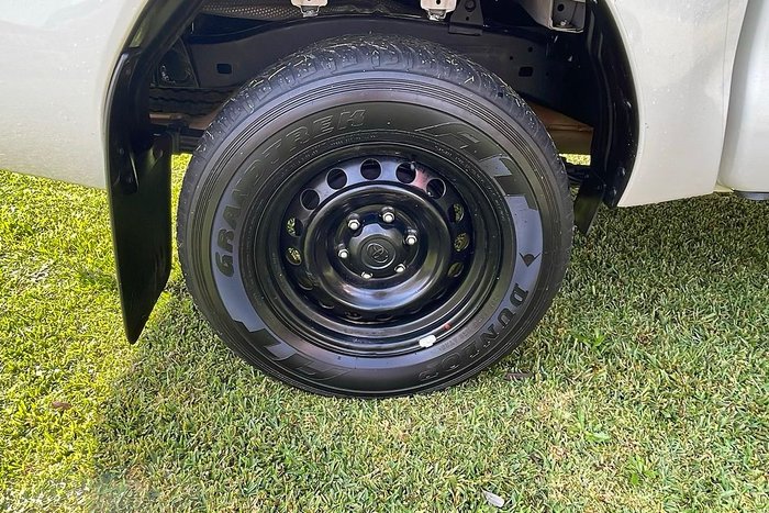 2023 Toyota Hilux Workmate GUN125R 4X4 Dual Range Glacier White