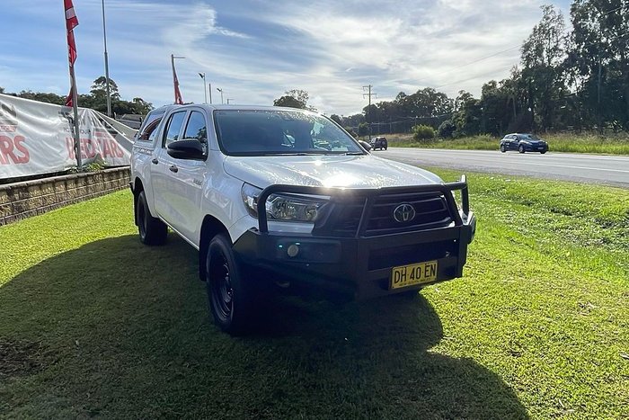 2023 Toyota Hilux Workmate GUN125R 4X4 Dual Range Glacier White