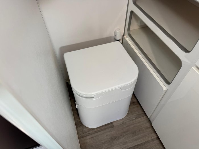 2025 JB Caravans Gator X Ev 17'10