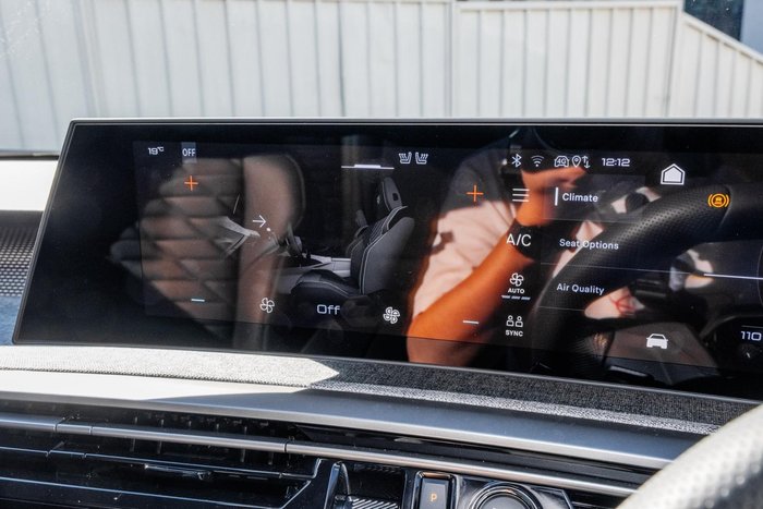 2024 Peugeot 3008 GT Premium Hybrid
