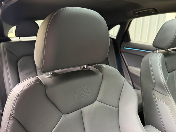 2022 Audi Q3 40 TFSI S line