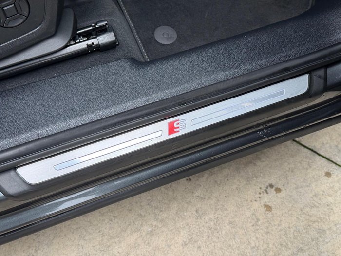 2022 Audi Q3 40 TFSI S line
