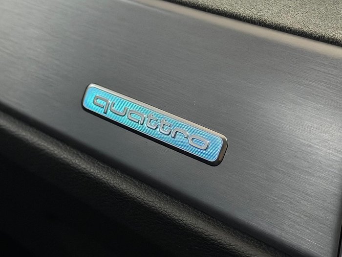 2022 Audi Q3 40 TFSI S line