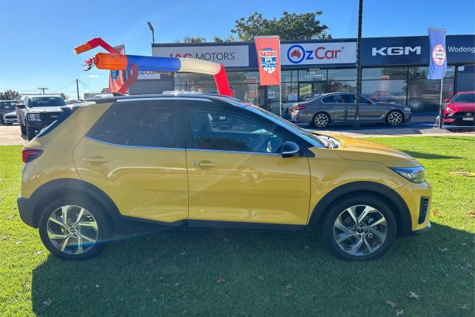 2022 KIA STONIC GT-LINE