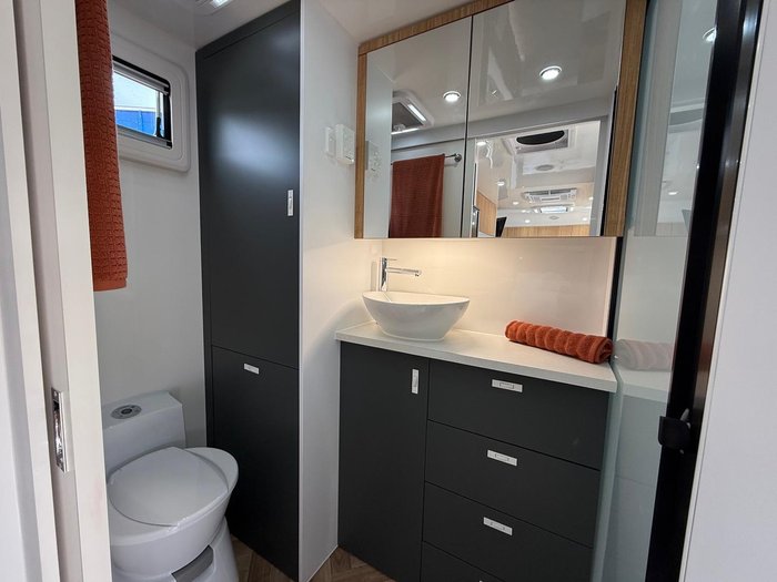 2026 Urban Caravans Tuff-X 20'