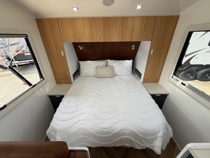 2026 Urban Caravans Tuff-X 20'