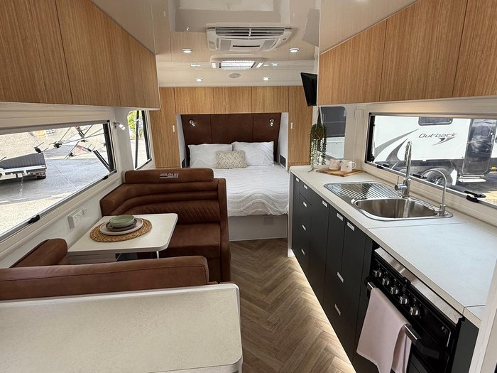 2026 Urban Caravans Tuff-X 20'