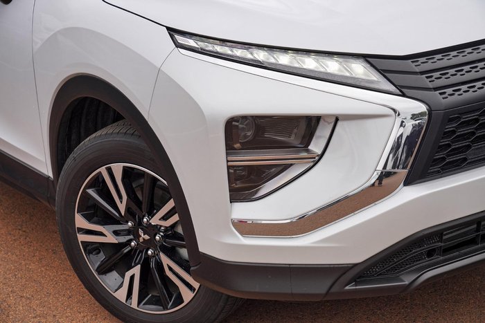 2025 Mitsubishi Eclipse Cross LS