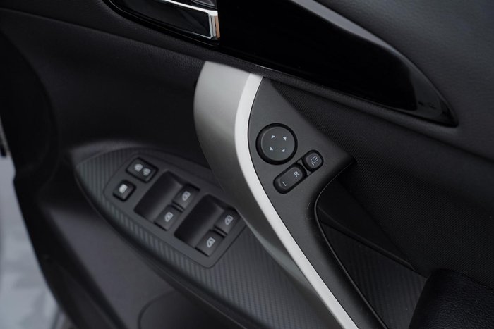 2025 Mitsubishi Eclipse Cross LS