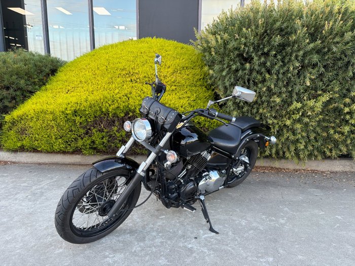 2018 Yamaha XVS650 V-STAR CUSTOM Black