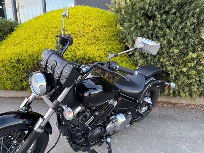 2018 Yamaha XVS650 V-STAR CUSTOM Black