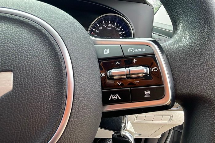 2023 Kia Carnival SLi