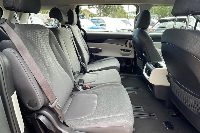 2023 Kia Carnival SLi