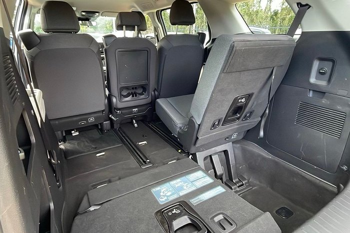 2023 Kia Carnival SLi
