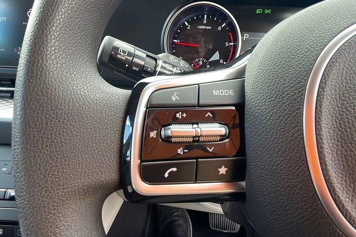 2023 Kia Carnival SLi