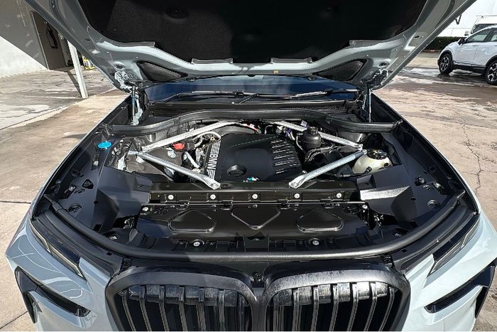 2023 BMW X7 xDrive40d M Sport