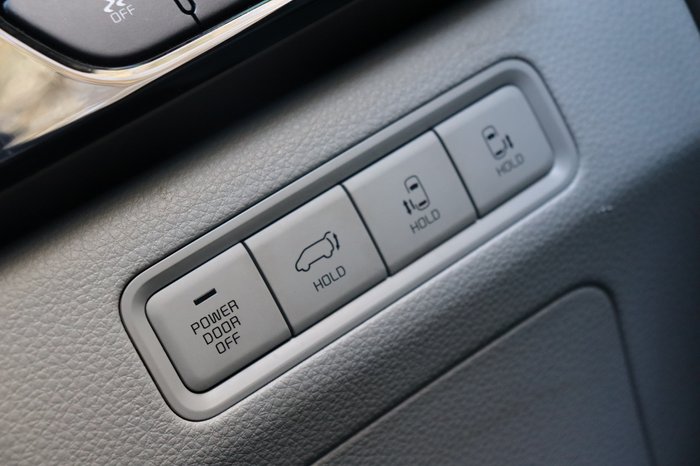 2022 Kia Carnival SLi