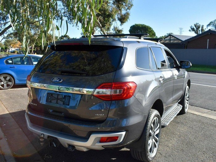 2022 Ford Everest Titanium