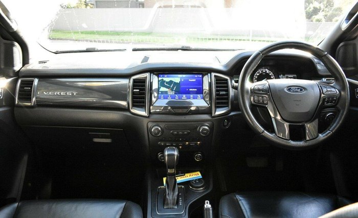 2022 Ford Everest Titanium
