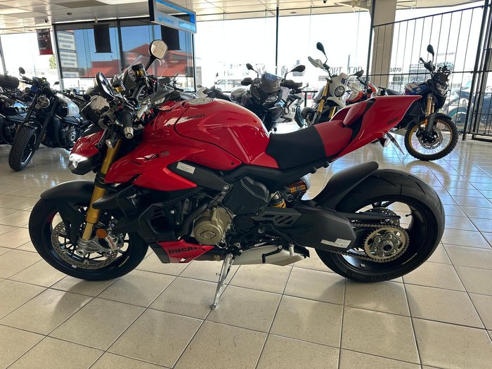 2025 Ducati Streetfighter V4 S