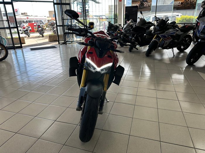 2025 Ducati Streetfighter V4 S