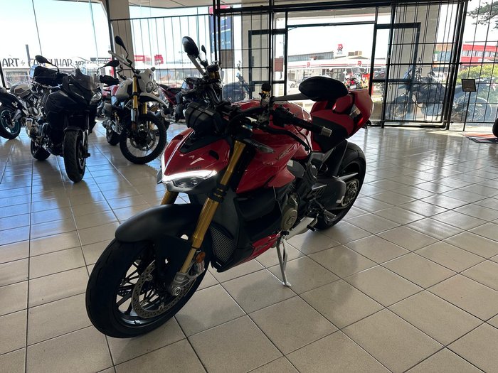 2025 Ducati Streetfighter V4 S