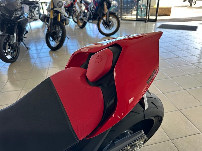 2025 Ducati Streetfighter V4 S